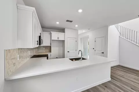 6449 Ventris Walk, Sacramento, CA 95823