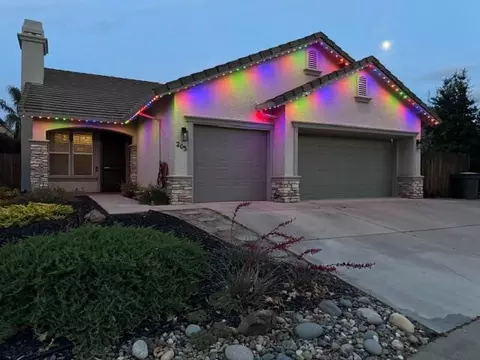 205 Foxglove Ct, Lincoln, CA 95648