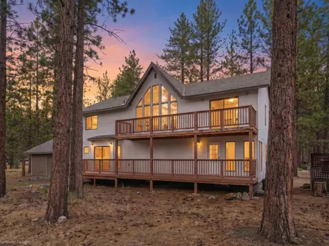 5843 Floyd Ct, Weed, CA 96094