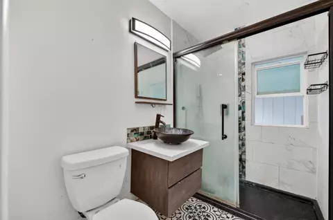 Bath - 8963 Pershing Ave, Orangevale, CA 95662 photo 3 of 3