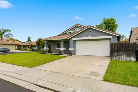 Exterior - 1009 Lambdin St, Manteca, CA 95336 photo 2 of 7