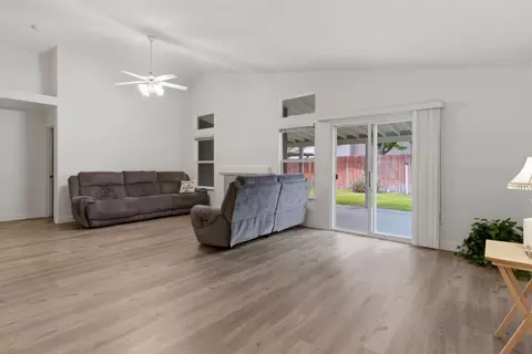 Living - 1009 Lambdin St, Manteca, CA 95336 photo 4 of 4