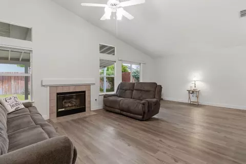 Living - 1009 Lambdin St, Manteca, CA 95336 photo 1 of 4