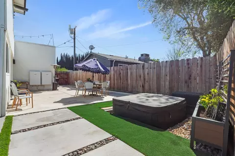 Exterior - 845 N Sunrise Ave, Ripon, CA 95366 photo 9 of 10
