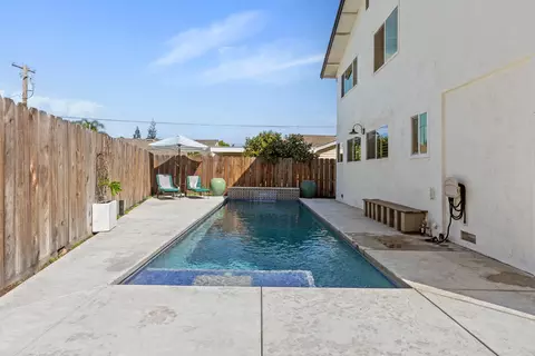 Exterior - 845 N Sunrise Ave, Ripon, CA 95366 photo 8 of 10