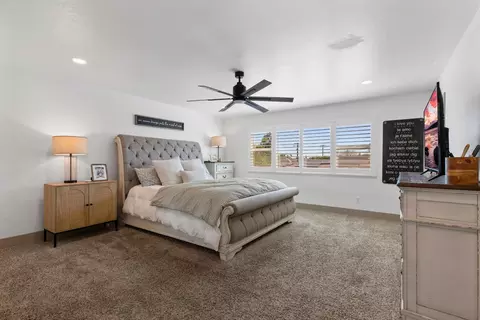 Bedroom - 845 N Sunrise Ave, Ripon, CA 95366 photo 3 of 4