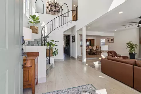 Entry Way - 845 N Sunrise Ave, Ripon, CA 95366 photo 2 of 5