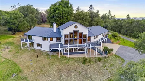 16000 Southridge Dr, Penn Valley, CA 95946