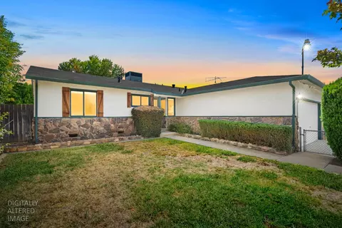 3255 Laurelhurst Dr, Rancho Cordova, CA 95670