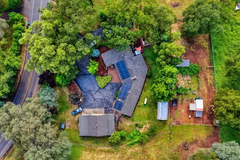 View/Area - 10016 E Lime Kiln Rd, Grass Valley, CA 95949 photo 1 of 9