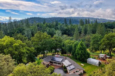 View/Area - 10016 E Lime Kiln Rd, Grass Valley, CA 95949 photo 5 of 9