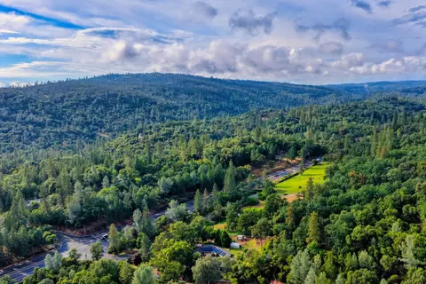 View/Area - 10016 E Lime Kiln Rd, Grass Valley, CA 95949 photo 8 of 9