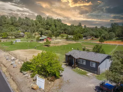 View/Area - 3397 Ahwahnee Way, Cool, CA 95614 photo 2 of 10