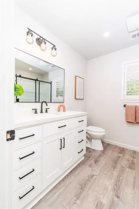 Bath - 3397 Ahwahnee Way, Cool, CA 95614 photo 1 of 7