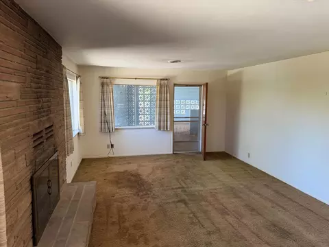 Living - 231 Boarman St, Jackson, CA 95642 photo 2 of 7