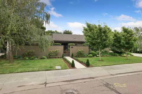 1174 Oxford Way, Stockton, CA 95204
