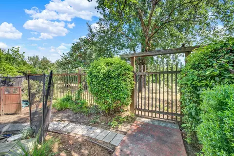 312 Creekside Way, Winters, CA 95694 photo 31
