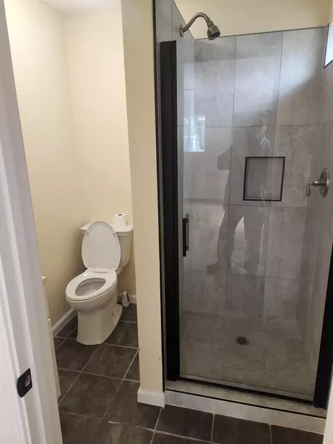 Bath - 2770 Salmon Rd #3, Copperopolis, CA 95228 photo 3 of 3