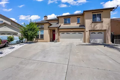 1165 Walnut Creek Dr, Newman, CA 95360