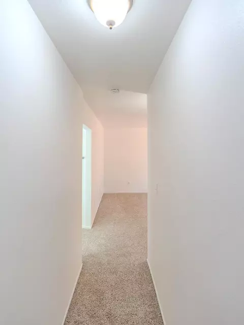 Entry Way - 3724 Glenview Ct, Modesto, CA 95355 photo 3 of 3