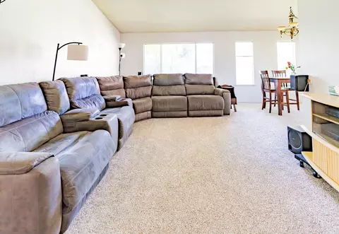 Living - 3724 Glenview Ct, Modesto, CA 95355 photo 2 of 2