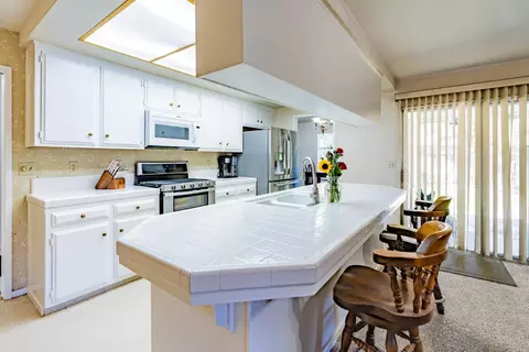 Kitchen - 3724 Glenview Ct, Modesto, CA 95355 photo 1 of 4