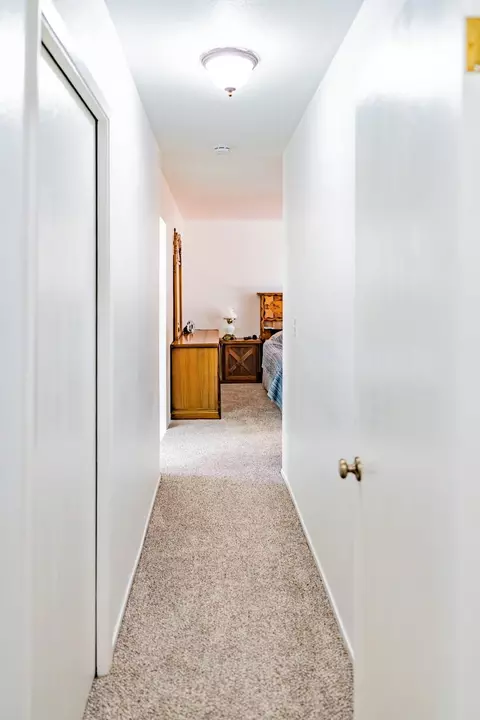 Entry Way - 3724 Glenview Ct, Modesto, CA 95355 photo 1 of 3