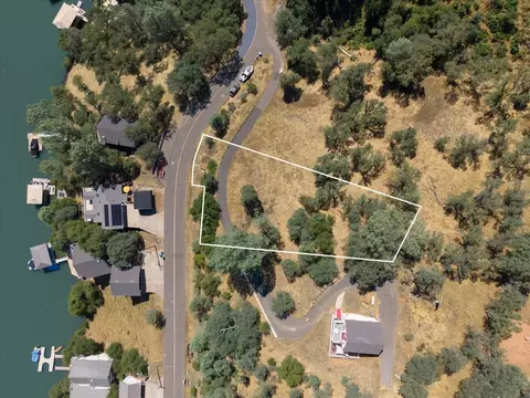 4978 Lakeshore Dr, Copperopolis, CA 95228