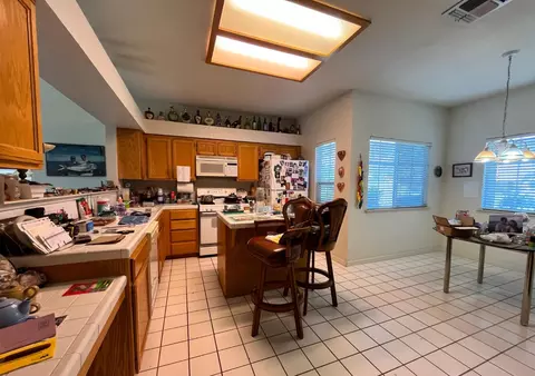 Kitchen - 1930 Norfolk Dr, Lodi, CA 95242 photo 1 of 1