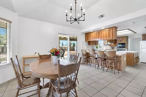 Dining - 26856 18 14, Madera, CA 93638 photo 1 of 2