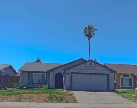 8272 Summer Falls Cir, Sacramento, CA 95828