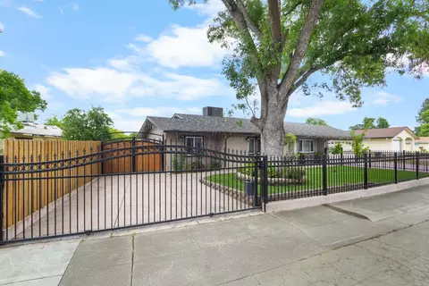 Exterior - 2305 Edinburgh Dr, Elverta, CA 95626 photo 2 of 7