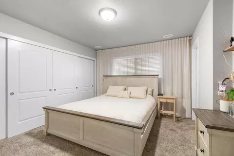 Bedroom - 2305 Edinburgh Dr, Elverta, CA 95626 photo 3 of 4