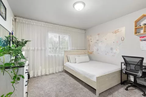 Bedroom - 2305 Edinburgh Dr, Elverta, CA 95626 photo 2 of 4
