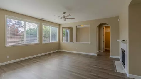 Living - 4212 Gabriel Way, Modesto, CA 95356 photo 7 of 8