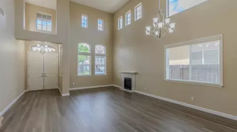 Living - 4212 Gabriel Way, Modesto, CA 95356 photo 1 of 8