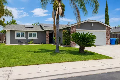1464 Cavalier Pl, Manteca, CA 95336