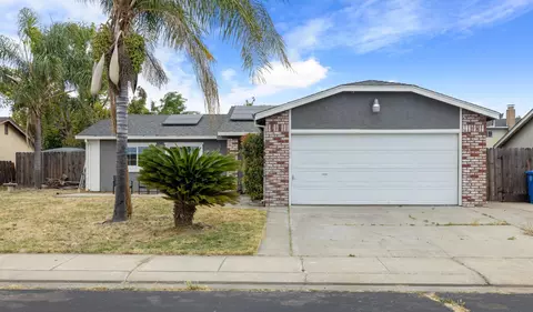 Exterior - 1464 Cavalier Pl, Manteca, CA 95336 photo 4 of 9