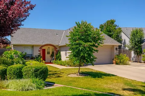 Exterior - 1104 Valencia, Modesto, CA 95350 photo 2 of 8