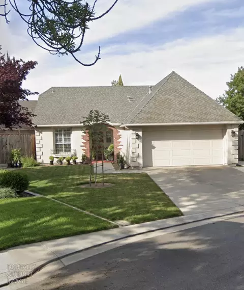 1104 Valencia, Modesto, CA 95350