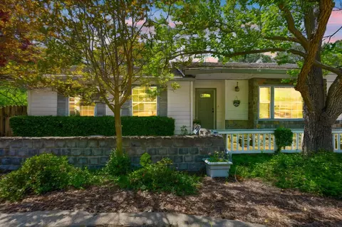 2476 Snag Ct, Valley Springs, CA 95252