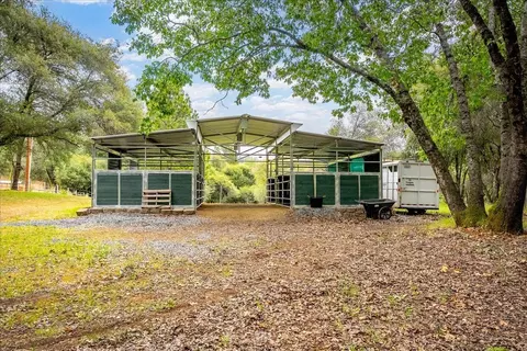 10 Acres Hollow Ln, Greenwood, CA 95635