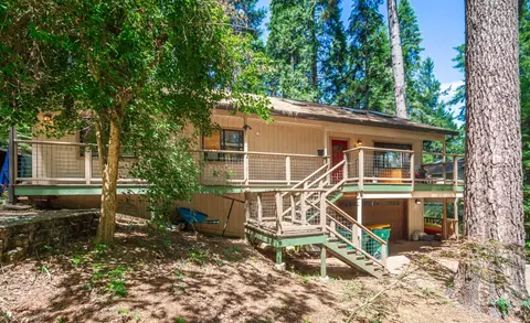 2778 Polaris St, Pollock Pines, CA 95726