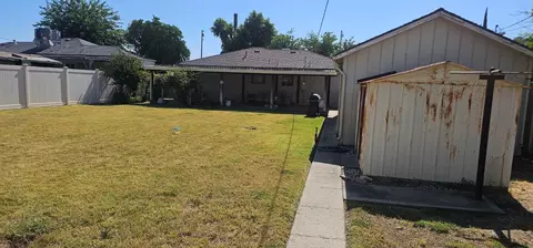 Exterior - 813 Ash Ave, Gustine, CA 95322 photo 3 of 5