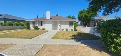 813 Ash Ave, Gustine, CA 95322