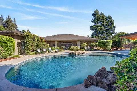 Exterior - 44194 Lakeview Dr, El Macero, CA 95618 photo 13 of 20