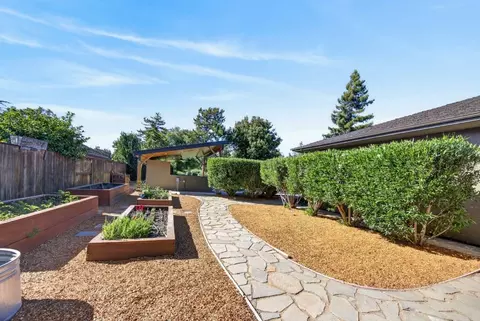 Exterior - 44194 Lakeview Dr, El Macero, CA 95618 photo 9 of 20