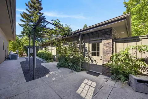 Exterior - 44194 Lakeview Dr, El Macero, CA 95618 photo 19 of 20