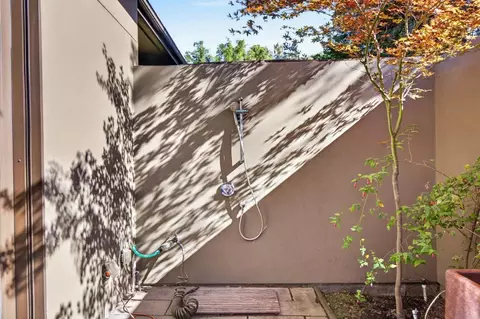 Exterior - 44194 Lakeview Dr, El Macero, CA 95618 photo 8 of 20