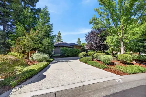 Exterior - 44194 Lakeview Dr, El Macero, CA 95618 photo 4 of 20